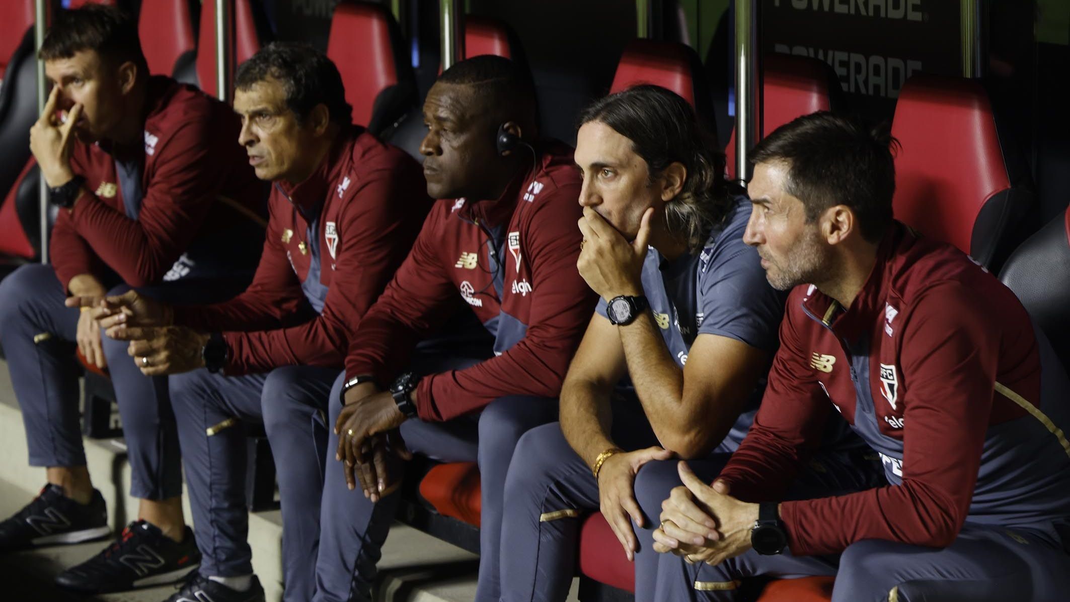 Comissão técnica do São Paulo em jogo da Libertadores
