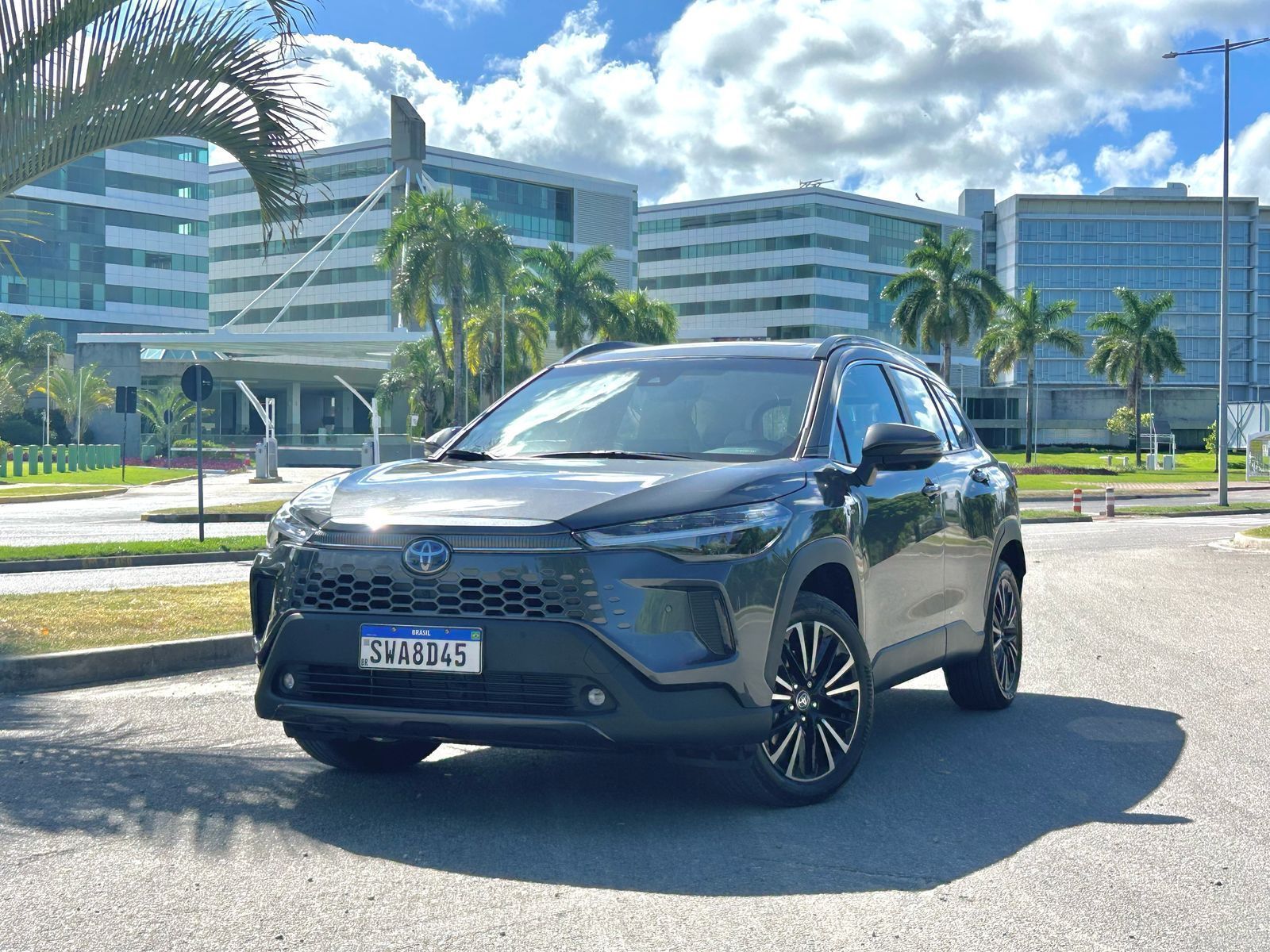 Novo Corolla Cross XRX Hybrid 2026 • Rodrigo Barros/CNN