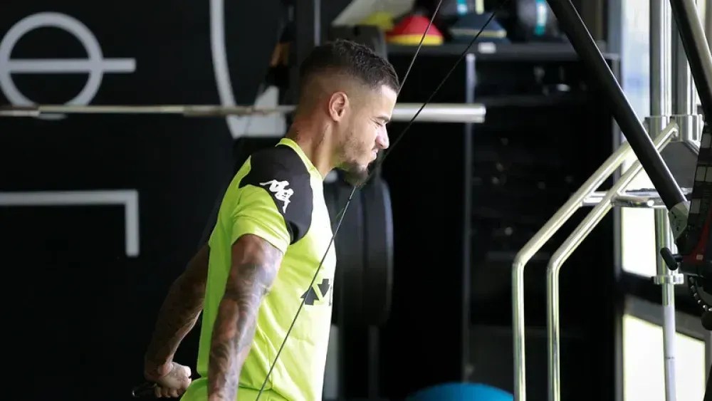 Coutinho desfalca o Vasco contra o Ceará, nesta terça-feira, pelo Brasileirão