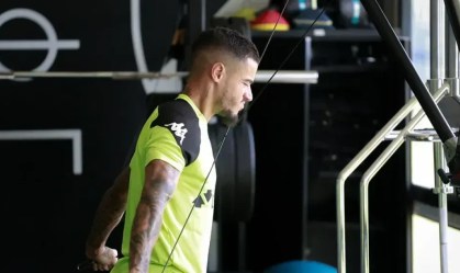 Coutinho desfalca o Vasco contra o Ceará, nesta terça-feira, pelo Brasileirão