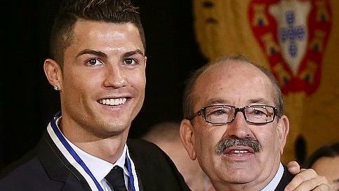 Cristiano Ronaldo ao lado de Aurélio Pereira, ex-scout do Sporting