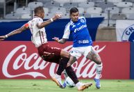 Cruzeiro joga mal, perde para Mushuc Runa e se complica na Sul-Americana