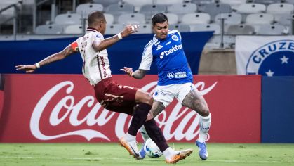 Lance de Cruzeiro x Mushuc Runa, no Mineirão.