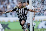 Atlético-MG supera Botafogo e vence primeira no Brasileirão