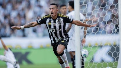 Cuello comemora gol do Atlético-MG sobre o Botafogo