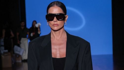 Deborah Secco foi um dos destaques do desfile de Dario Mittmann na SPFW