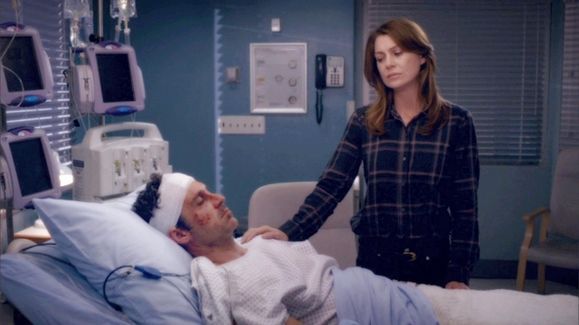 Patrick Dempsey como Derek Shepherd e Ellen Pompeo como Meredith Grey em "Grey's Anatomy" • Reprodução