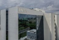 INSS bloqueia novos descontos de consignado e exige biometria para crédito