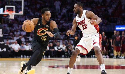 Cavaliers varrem Heat e avançam com maior vitória da história dos playoffs