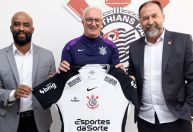 Corinthians anuncia a contratação de Dorival Júnior