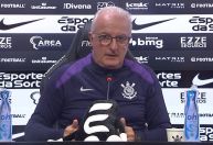 Dorival indica necessidade de rodízio no Corinthians