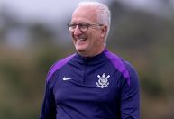 Corinthians: Dorival quer recuperar jogadores "esquecidos" por Ramón Díaz