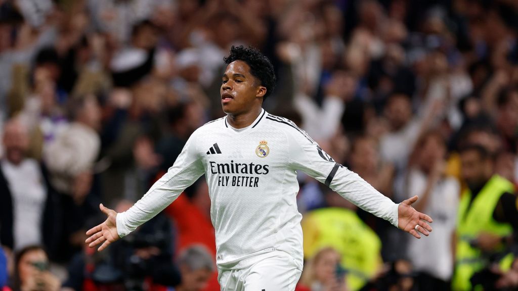 Endrick comemora seu gol contra a Real Sociedad pela Copa do Rei