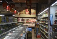 Tarifas de Trump ameaçam comerciantes asiáticos nos EUA