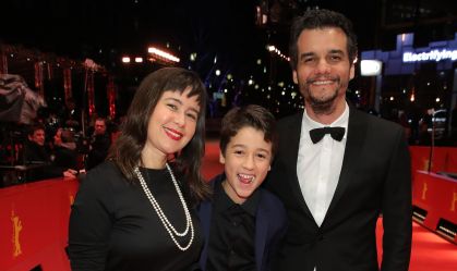 Pai de 3, Wagner Moura reflete sobre paternidade: "Melhor agora"