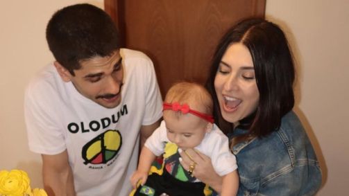 A atriz anunciou o divórcio do empresário Victor Sampaio em janeiro deste ano