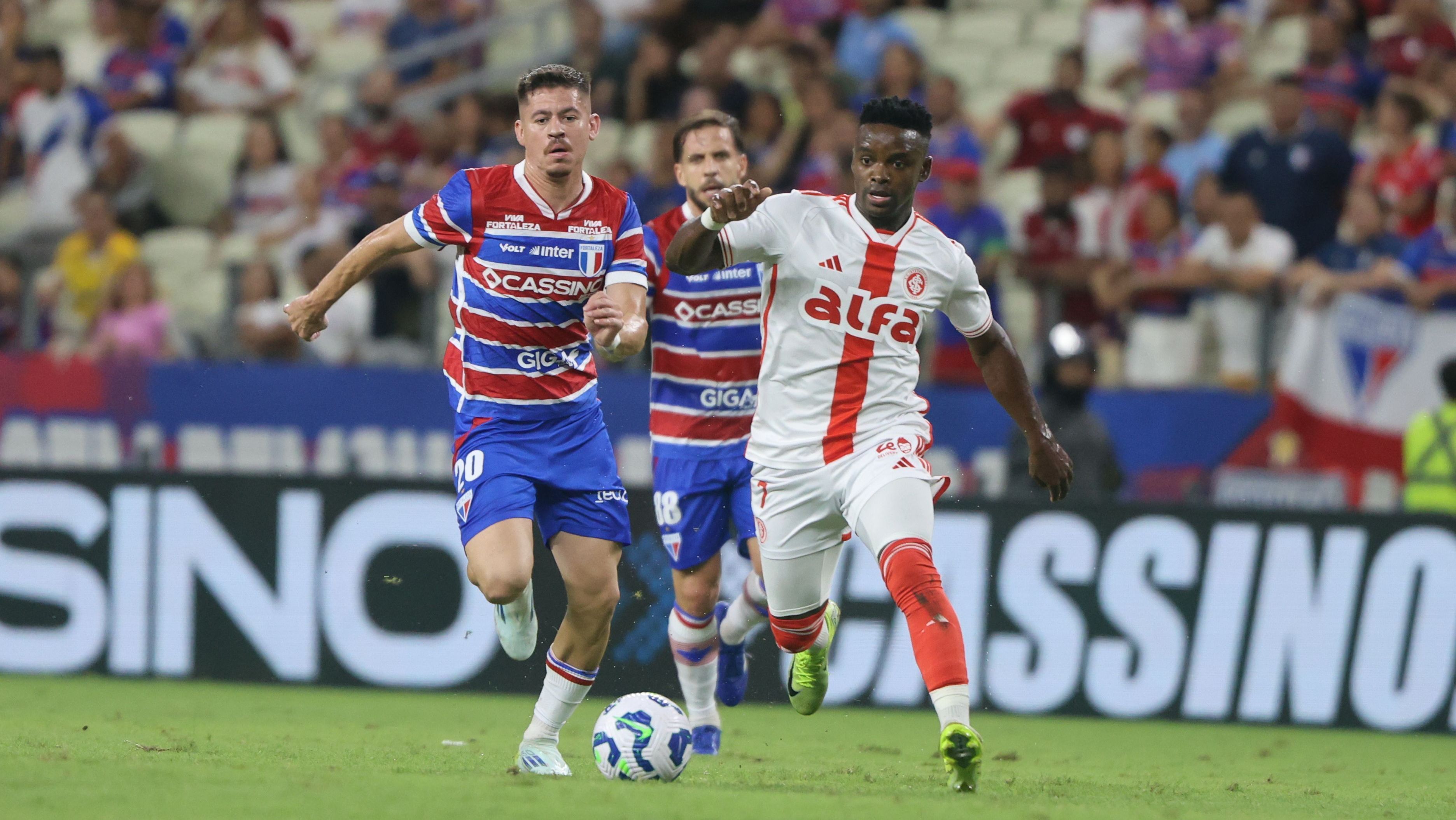 Lance de Fortaleza x Inter pelo Brasileirão