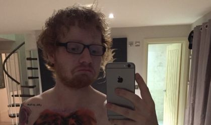 Ed Sheeran está em busca do primeiro tanquinho: "Vou pegar pesado"