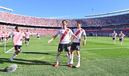 River Plate vence Boca Juniors com golaço de joia argentina
