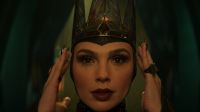 Gal Gadot diz que questão política levou "Branca de Neve" ao fracasso