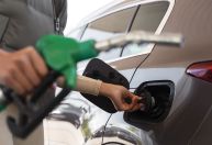 Análise: Gasolina mais barata não é consenso entre especialistas