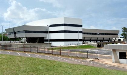 Trio pega 77 anos de prisão por matar jogador que fez sinal de facção no AC