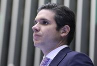 "Decisão judicial tem que ser cumprida", diz Hugo sobre Zambelli