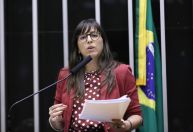 Deputada aciona MP contra Clube Militar por apologia ao golpe de 64