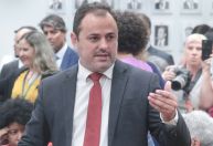CCJ da Câmara retoma análise de recurso de Glauber contra cassação