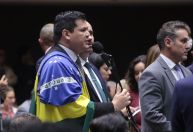 Após ofensas a Gleisi, Mesa da Câmara pede suspensão de mandato de deputado