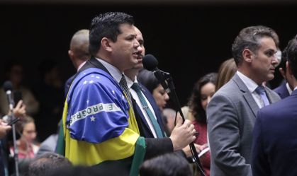 Deputado diz que exagerou ao desejar morte de Lula