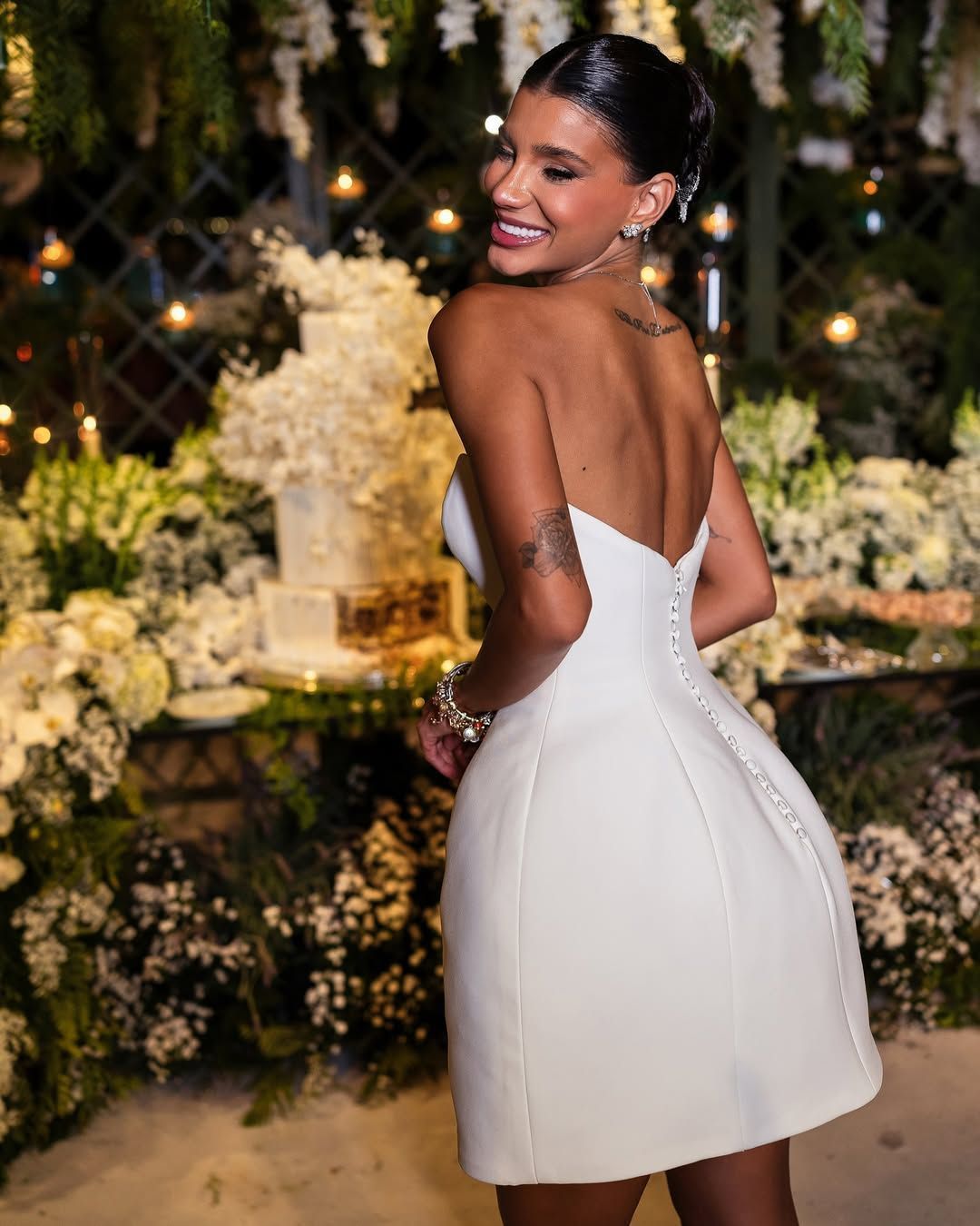Jakelyne Oliveira mostra segundo vestido usado em casamento com Mariano • Instagram/ Jakelyne Oliveira