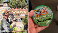 Atriz de "The Office" celebra vitória contra o câncer na Disney; veja