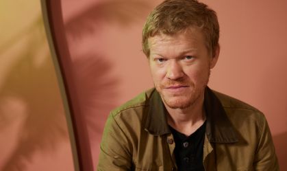 "Jogos Vorazes": Jesse Plemons é confirmado em "Amanhecer na Colheita"