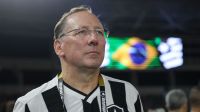 Entre cautela e necessidade, Botafogo inicia busca por novo treinador