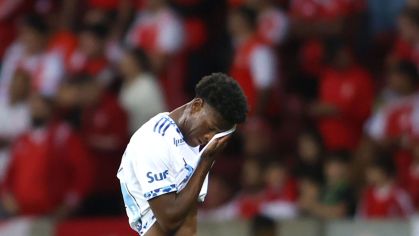 Jonathan Jesus após ser expulso em Inter x Cruzeiro
