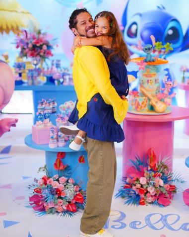 José Loreto celebra aniversário de 7 anos de sua filha, Bella, fruto do relacionamento com Débora Nascimento • Instagram/ José Loreto