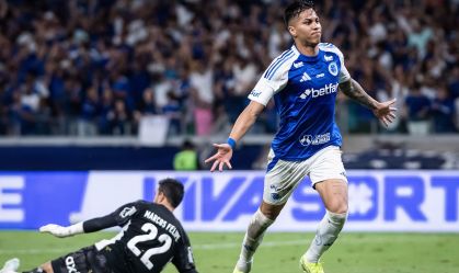 Kaio Jorge brilha após errar pênalti, e Cruzeiro vence Bahia no Brasileirão