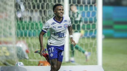 Kayky celebra seu gol que deu a vitória para o Bahia contra o Palmeiras