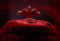 Lady Gaga no Brasil: relembre 5 hits que ganharam uma versão brasileira