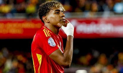 Treinador do Barcelona critica seleção espanhola após lesão de Lamine Yamal