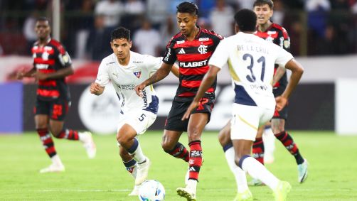 Lance de LDU 0 x 0 Flamengo pela Libertadores
