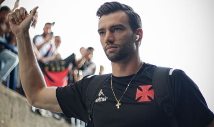 Goleiro do Vasco demonstra empatia e elogia Cássio após jogo com Cruzeiro