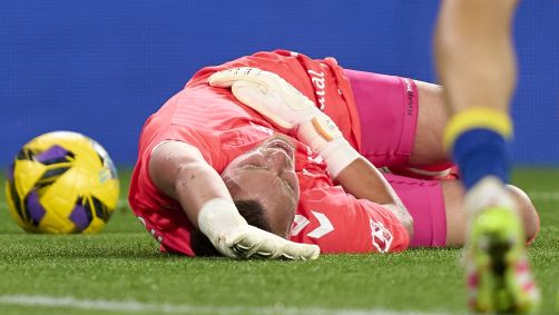 Cillessen teve perfuração intestinal após choque em jogo do Las Palmas