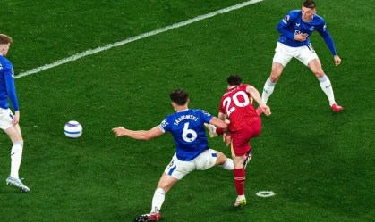 Diogo Jota marcou gol da vitória do Liverpool contra Everton