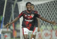 Lucas Ferreira planeja renovar com São Paulo; Europa e Cruzeiro sondam