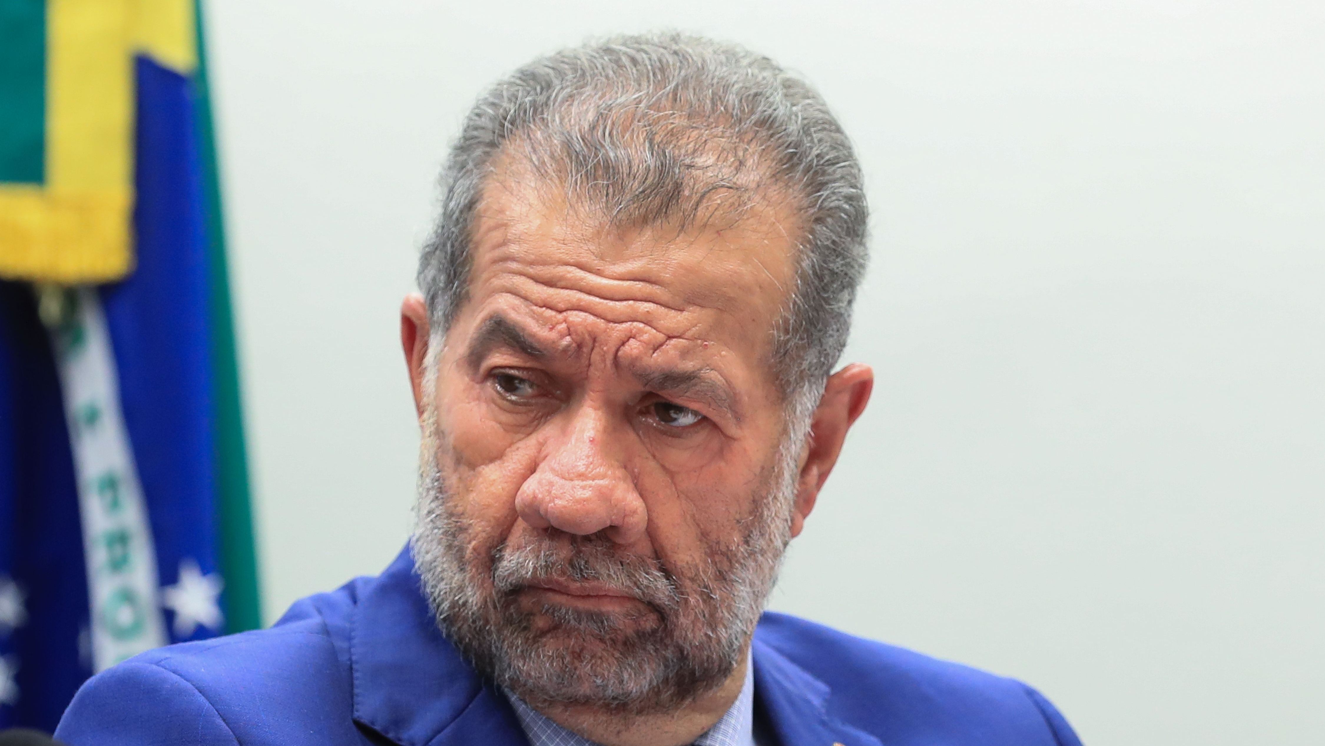 Imagem de destaque do post: Fraude no INSS: aliados admitem que Lupi pode deixar ministério