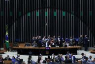 Governo avalia punir aliados que apoiam urgência à anistia