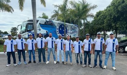 Organizada do Cruzeiro vai à Toca e faz cobrança a diretoria e elenco