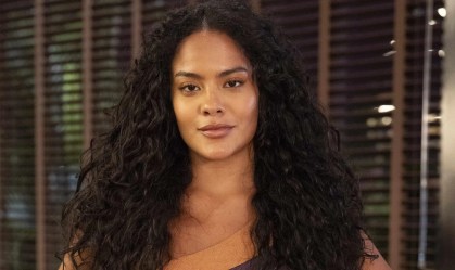 Bella Campos como Maria de Fátima em "Vale Tudo"